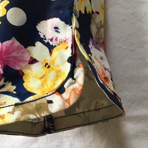 Anthropologie Cartonnier Floral Crop Trous… - Picture 6 of 9